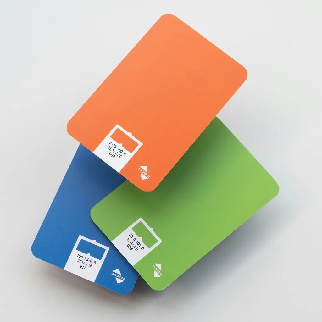 unsplash_51ho5VtCJxY_nfc business card.jpg.jpg.jpg.webp